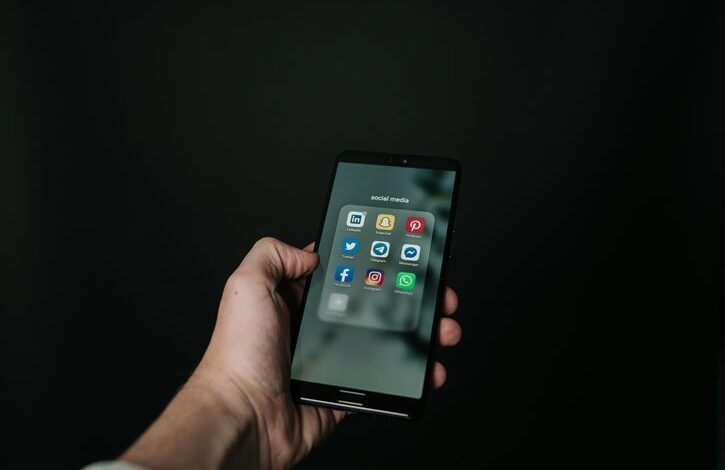 engaging social media influencer